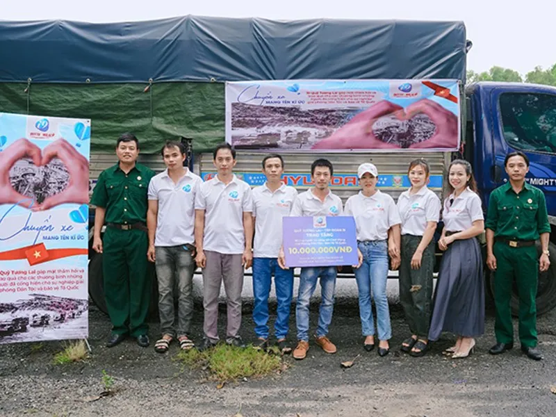 Hình ảnh minh họa các ứng dụng và công cụ hỗ trợ trực tuyến cho việc tự giúp quản lý cờ bạc